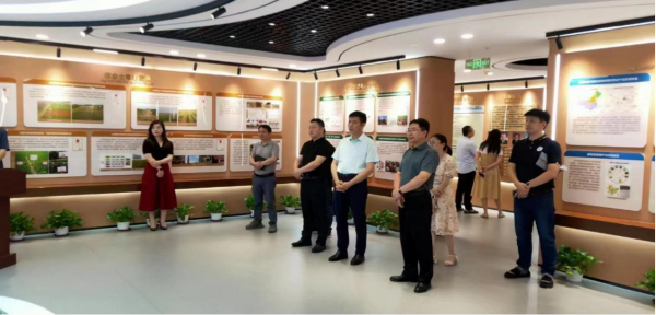 图片6.参观资划所科学家精神教育基地.png